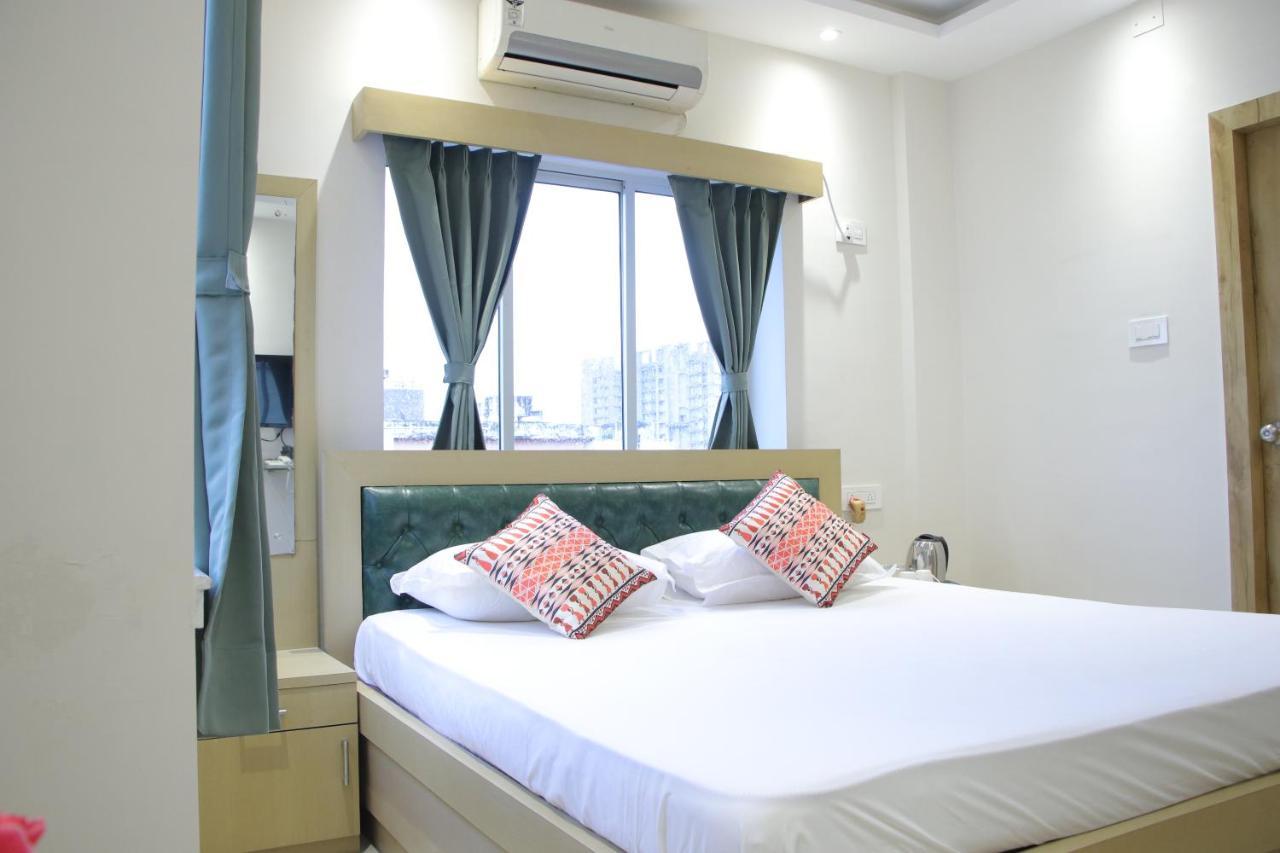 La Cresta Inn โกลกาตา ภายนอก รูปภาพ