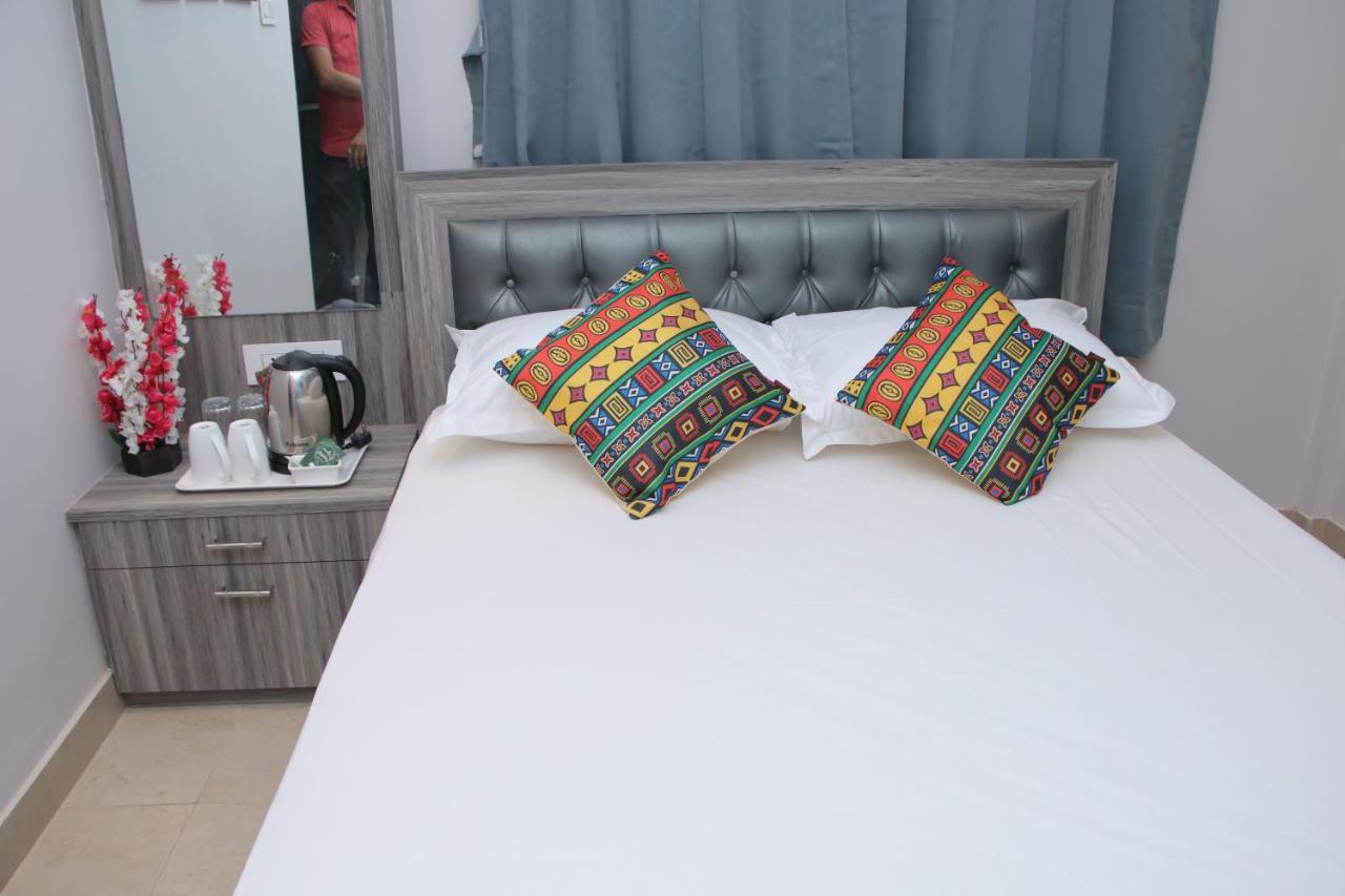La Cresta Inn โกลกาตา ภายนอก รูปภาพ