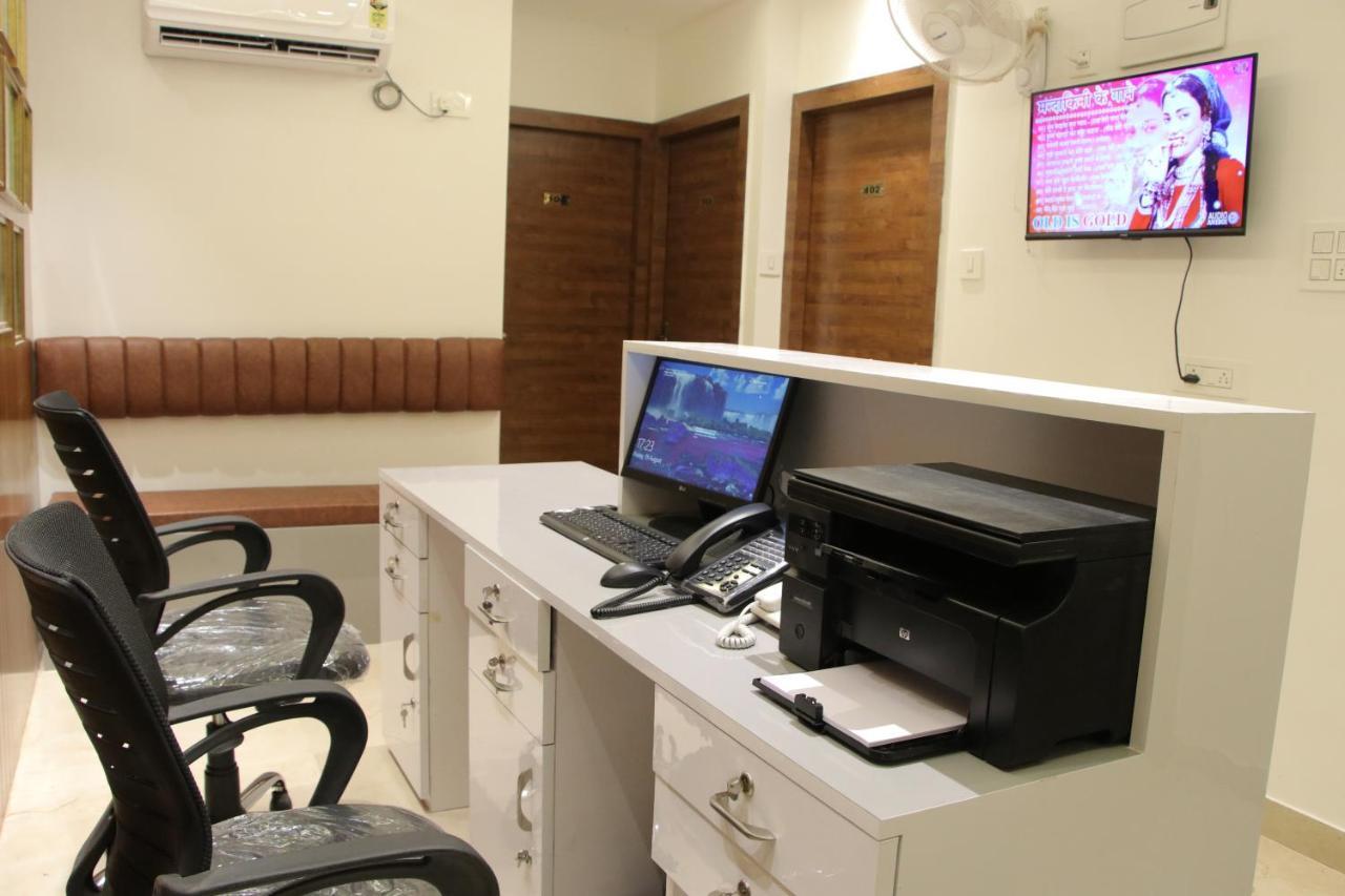 La Cresta Inn โกลกาตา ภายนอก รูปภาพ