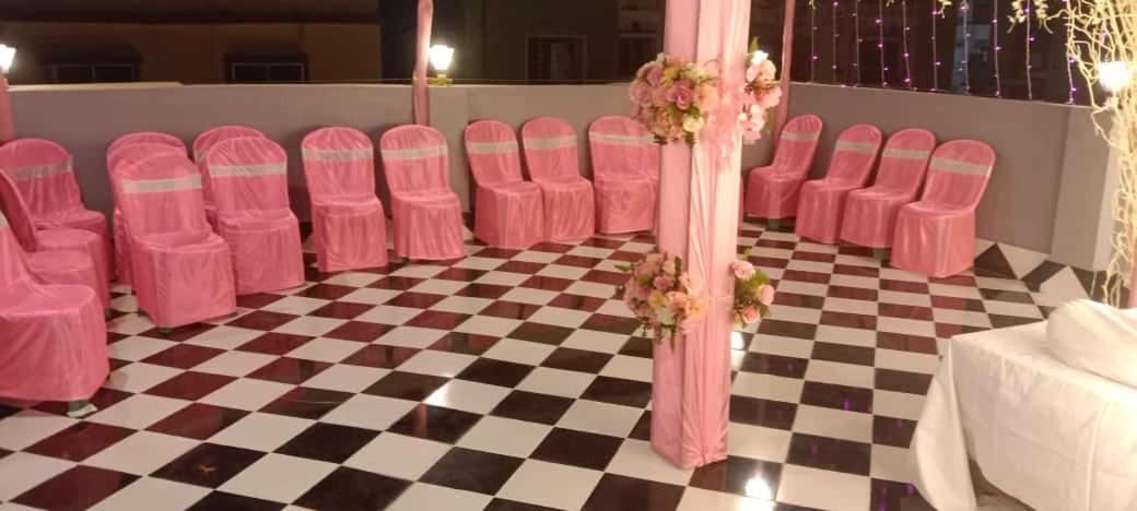 La Cresta Inn โกลกาตา ภายนอก รูปภาพ