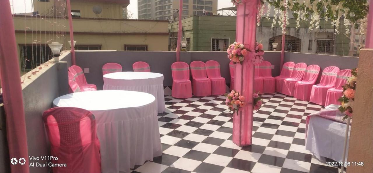 La Cresta Inn โกลกาตา ภายนอก รูปภาพ