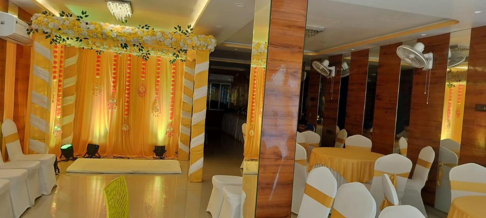 La Cresta Inn โกลกาตา ภายนอก รูปภาพ