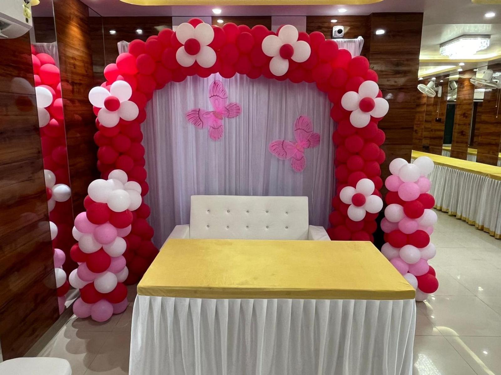 La Cresta Inn โกลกาตา ภายนอก รูปภาพ