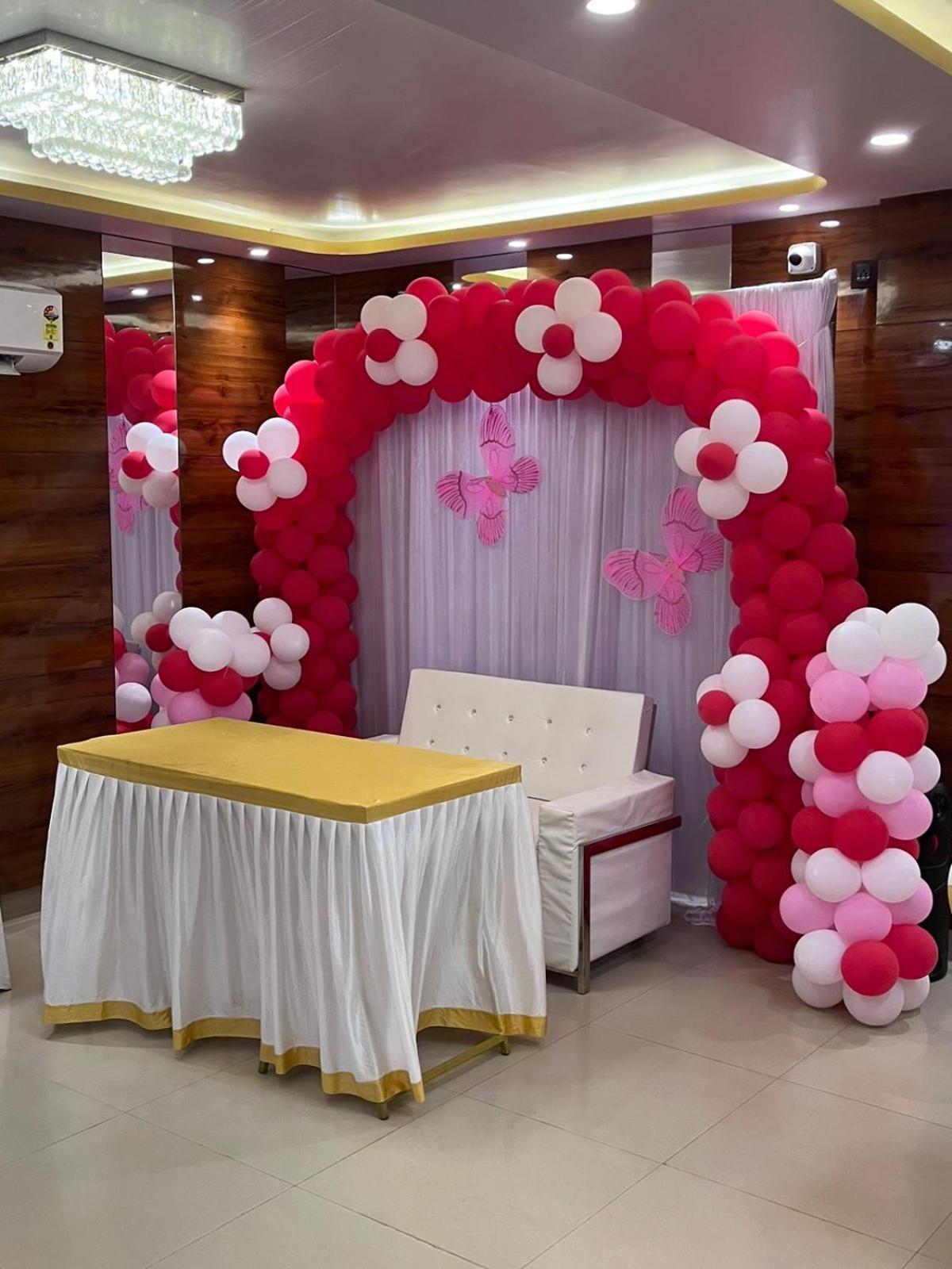La Cresta Inn โกลกาตา ภายนอก รูปภาพ